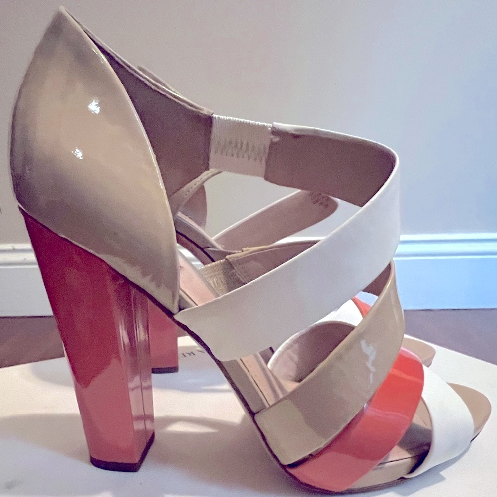 Joan & David wrap Heeled Sandals, size 10